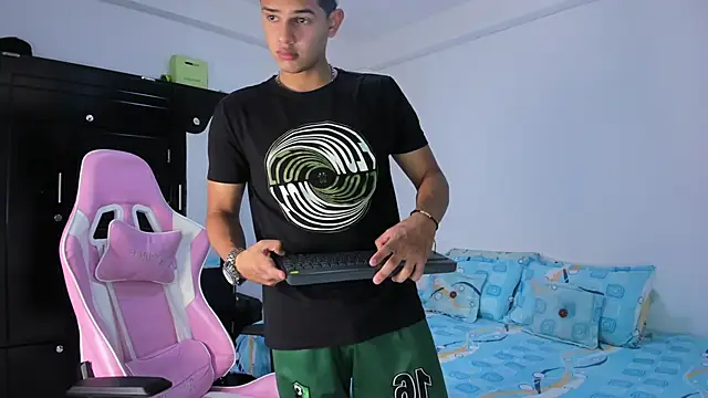 Adrian Prime  online show from February 2026 06:52:02 PM