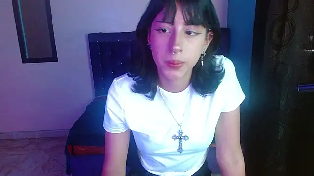 Snapshot of kitty_Gothic chatting on February 2026 06:26:02 PM kitty Gothic online show from February 2026 06:26:02 PM