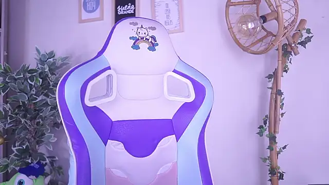 issa monterrey  online show from February 2026 12:23:02 PM