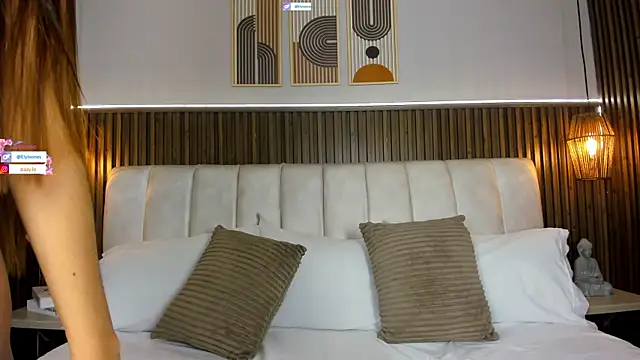 LisaLain online show from April 2026 11:48:01 AM