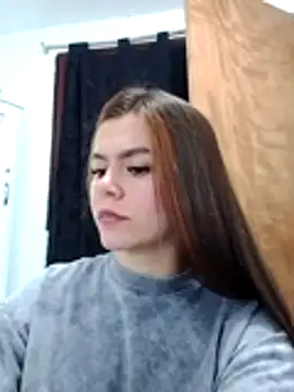 Snapshot of EmiNavarro chatting on July 2026 02:58:01 AM EmiNavarro online show from July 2026 02:58:01 AM