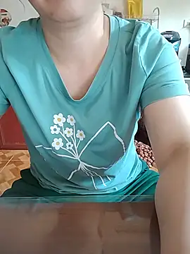 LiilyZi online show from May 2026 03:15:02 AM