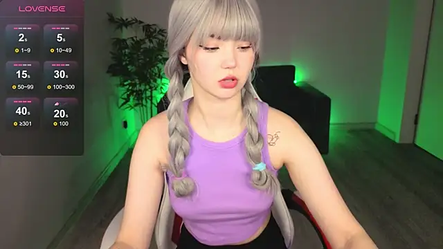 PONKY PINKY online show from May 2026 02:39:01 AM