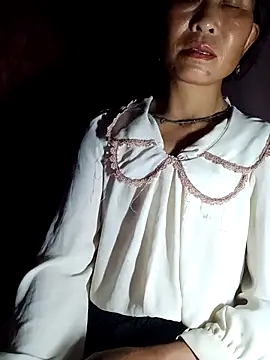 witch-xx online show from May 2026 04:59:02 PM