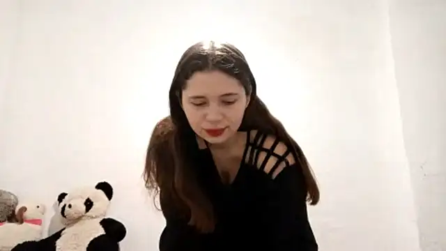 Snapshot of DessieGeniesse chatting on February 2026 05:17:02 PM DessieGeniesse online show from February 2026 05:17:02 PM