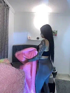 Snapshot of MEDUSA_EF chatting on February 2026 12:33:02 PM MEDUSA EF online show from February 2026 12:33:02 PM