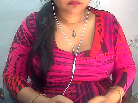 Snapshot of Saniya_K2 chatting on May 2026 04:12:02 PM Saniya K2 online show from May 2026 04:12:02 PM