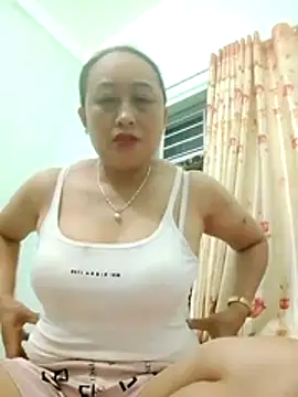 Jolie sexy online show from April 2026 07:15:02 PM