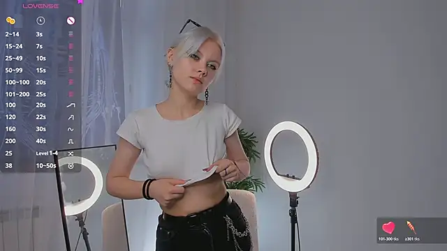 GoldenLenarz online show from June 2026 11:01:01 AM