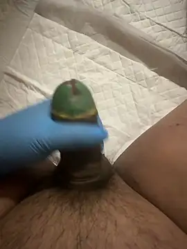 Snapshot of francis-330 chatting on April 2026 01:01:02 PM francis-330 online show from April 2026 01:01:02 PM