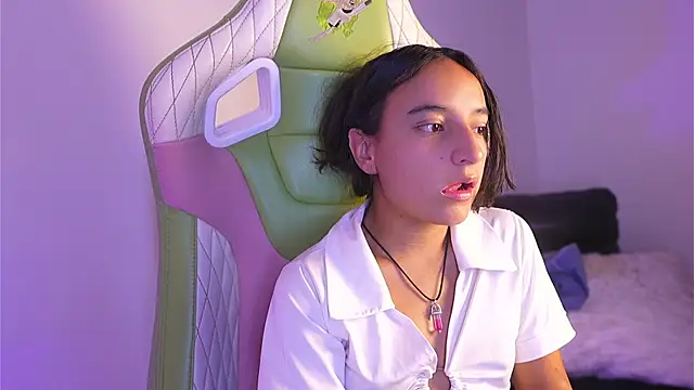  emily jonexs online show from May 2026 04:26:01 PM