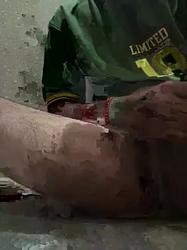 Snapshot of mr__thick chatting on February 2026 06:15:01 PM mr thick online show from February 2026 06:15:01 PM