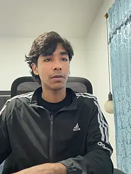 Snapshot of Pedestal_diamant chatting on February 2026 11:28:01 PM Pedestal diamant online show from February 2026 11:28:01 PM