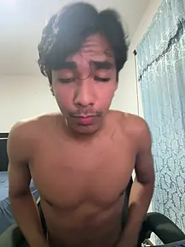 Snapshot of Pedestal_diamant chatting on February 2026 12:10:01 AM Pedestal diamant online show from February 2026 12:10:01 AM