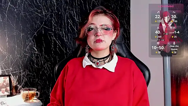 YuuMiko online show from May 2026 02:13:01 PM