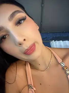 Snapshot of BadLilAngelXXX chatting on April 2026 01:17:02 PM BadLilAngelXXX online show from April 2026 01:17:02 PM