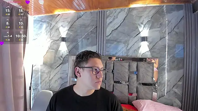 Manson and Zoe online show from April 2026 11:49:02 AM