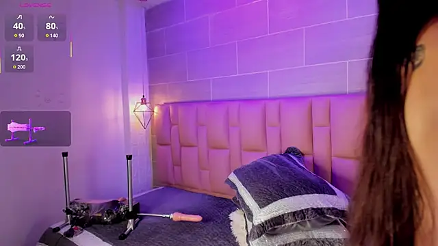 Naomi-Thompson online show from February 2026 08:18:02 PM