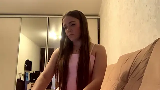 Snapshot of Sara_Marmaro chatting on February 2026 04:33:01 PM Sara Marmaro online show from February 2026 04:33:01 PM