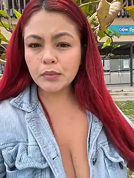 Snapshot of Lia-Moon77 chatting on February 2026 06:04:01 PM Lia-Moon77 online show from February 2026 06:04:01 PM