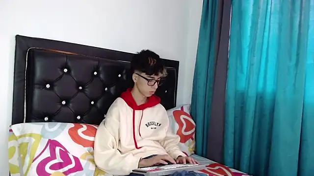 gabriel x18 online show from March 2026 09:55:01 PM