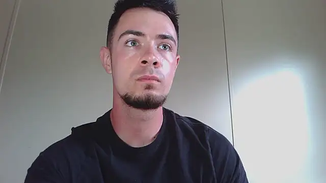 midnightsinz online show from March 2026 08:26:01 PM