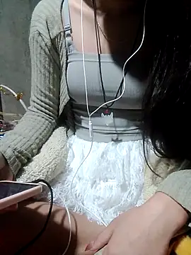 DoliceGirl2k online show from April 2026 11:21:02 PM