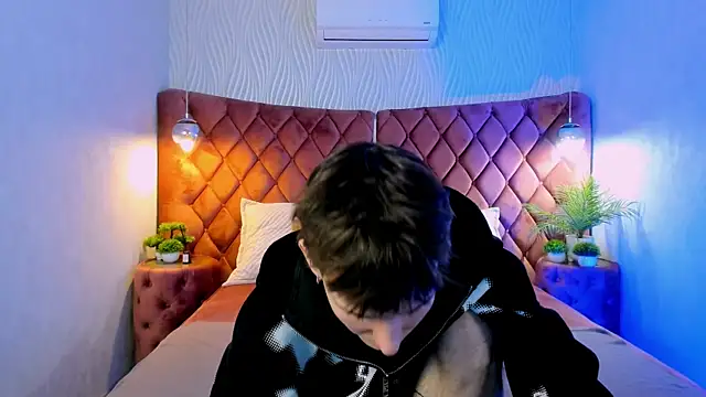 Snapshot of PackBev chatting on February 2026 07:54:02 PM PackBev online show from February 2026 07:54:02 PM