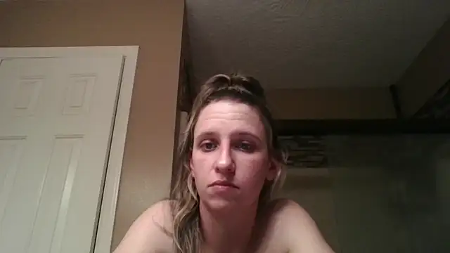 Snapshot of sexyymeli chatting on February 2026 02:51:01 AM sexyymeli online show from February 2026 02:51:01 AM