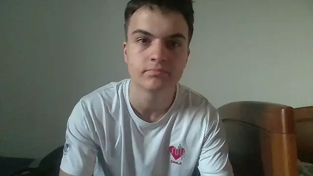 Snapshot of MrPine19 chatting on February 2026 08:47:01 AM MrPine19 online show from February 2026 08:47:01 AM