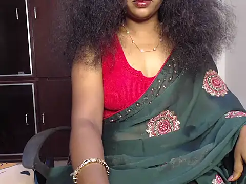 Snapshot of VixenNandhu chatting on March 2026 06:15:02 PM VixenNandhu online show from March 2026 06:15:02 PM