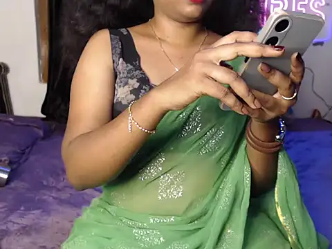 Snapshot of VixenNandhu chatting on March 2026 06:46:02 PM VixenNandhu online show from March 2026 06:46:02 PM