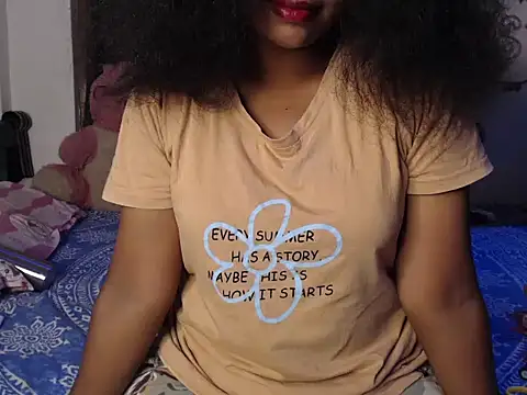 Snapshot of VixenNandhu chatting on April 2026 05:17:01 PM VixenNandhu online show from April 2026 05:17:01 PM