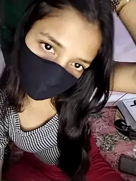 Naina-hott online show from February 2026 07:04:02 PM