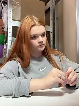 purple-hornet online show from February 2026 08:12:01 AM