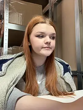 purple-hornet online show from February 2026 12:03:01 PM