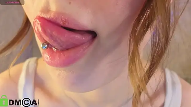 Snapshot of _Kiki_angel_ chatting on February 2026 06:28:02 AM Kiki angel online show from February 2026 06:28:02 AM