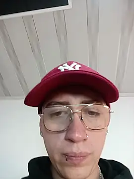 Emmanuel Lust online show from February 2026 12:06:01 PM