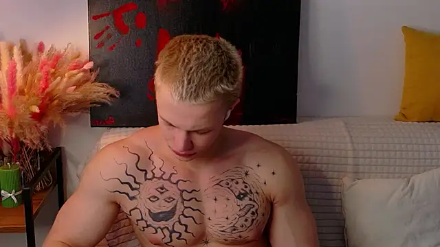 Snapshot of SterlingNoir chatting on February 2026 07:49:01 AM SterlingNoir online show from February 2026 07:49:01 AM