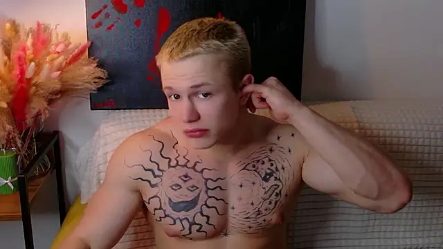 Snapshot of SterlingNoir chatting on February 2026 09:44:02 PM SterlingNoir online show from February 2026 09:44:02 PM