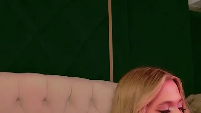 Beckie White online show from May 2026 09:19:01 PM