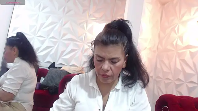 jennifer 0717 online show from April 2026 12:26:02 AM