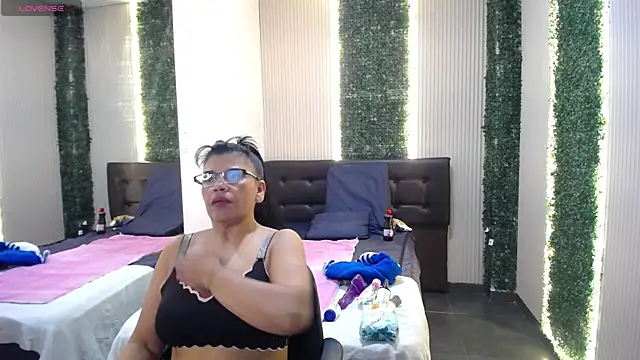jennifer 0717 online show from May 2026 08:48:02 PM