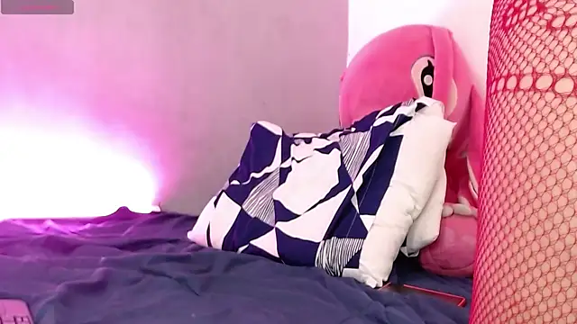 Snapshot of sweet_angel_med chatting on February 2026 04:53:01 AM sweet angel med online show from February 2026 04:53:01 AM