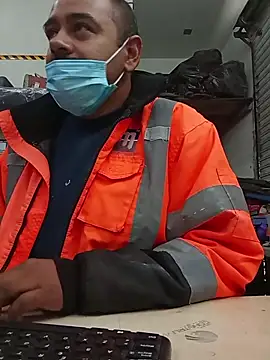 Snapshot of OMARMEX1 chatting on April 2026 03:13:01 PM OMARMEX1 online show from April 2026 03:13:01 PM