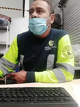 Snapshot of OMARMEX1 chatting on April 2026 05:35:02 PM OMARMEX1 online show from April 2026 05:35:02 PM