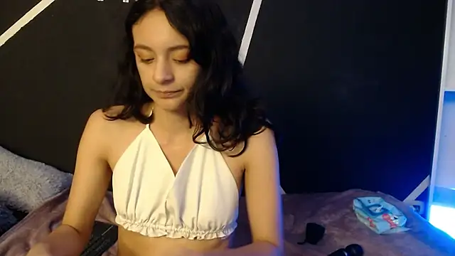 Vyoleta22 online show from March 2026 11:28:02 AM