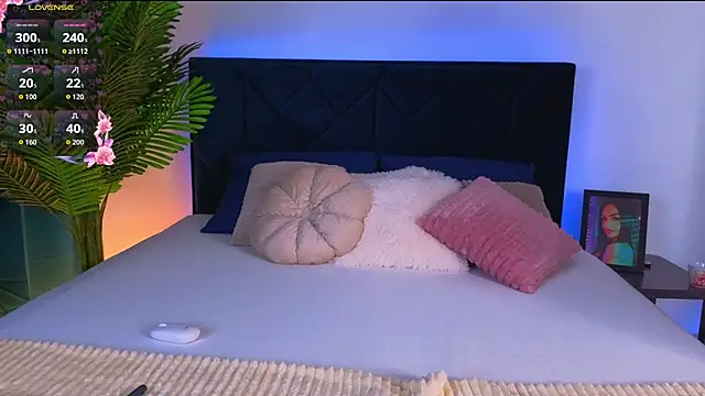 MissMichellee online show from March 2026 10:27:02 PM