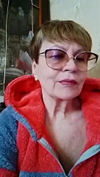 SophieBurns online show from April 2026 11:28:01 AM