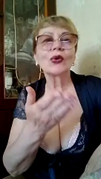 SophieBurns online show from July 2026 10:43:02 AM